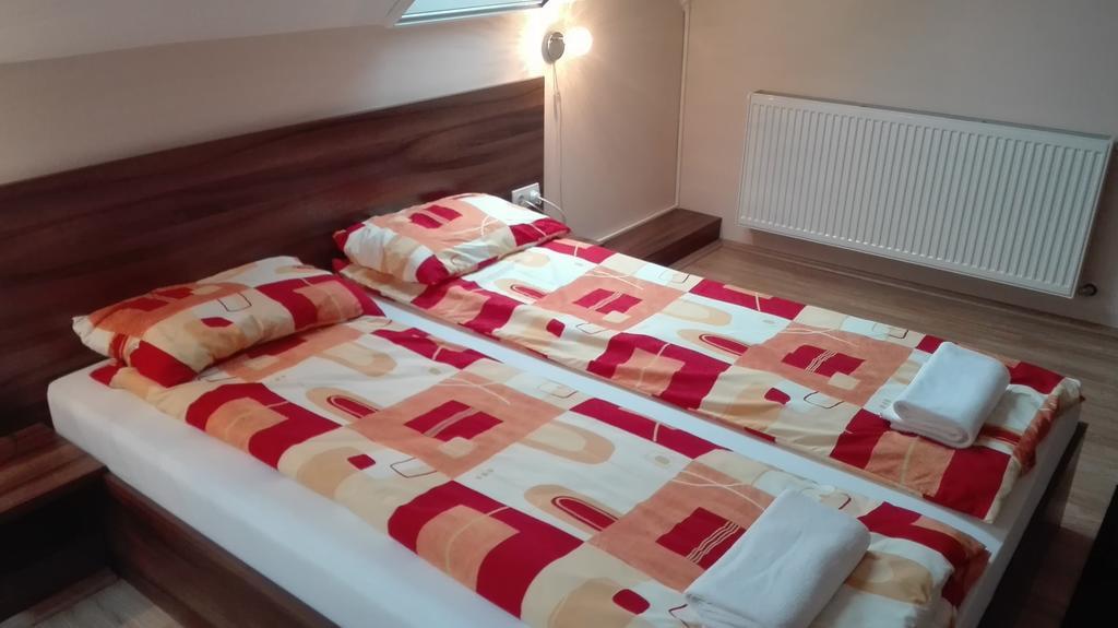 Csipkehaz Apartman Cserkeszolo Ngoại thất bức ảnh