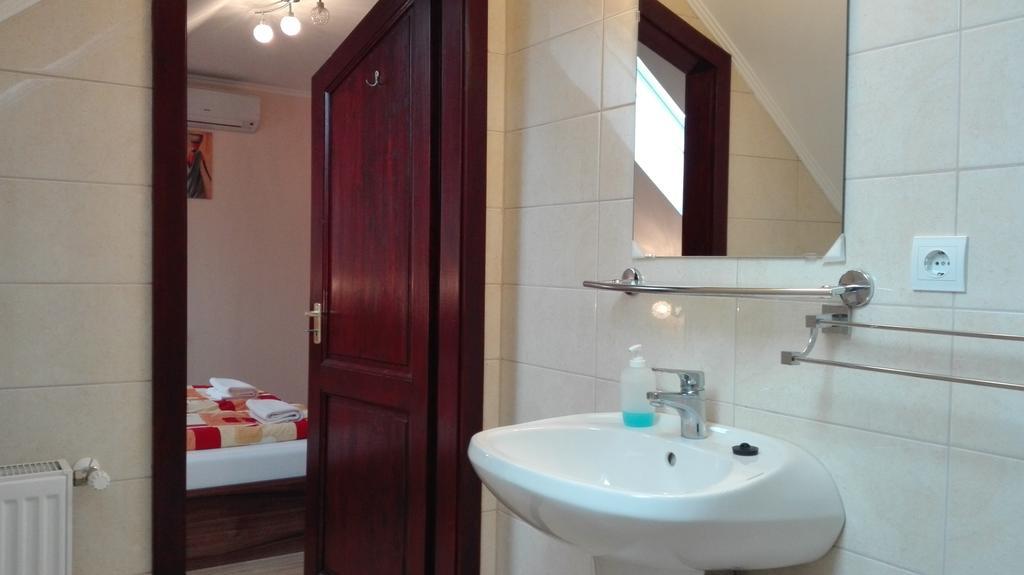 Csipkehaz Apartman Cserkeszolo Ngoại thất bức ảnh