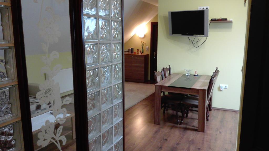 Csipkehaz Apartman Cserkeszolo Ngoại thất bức ảnh