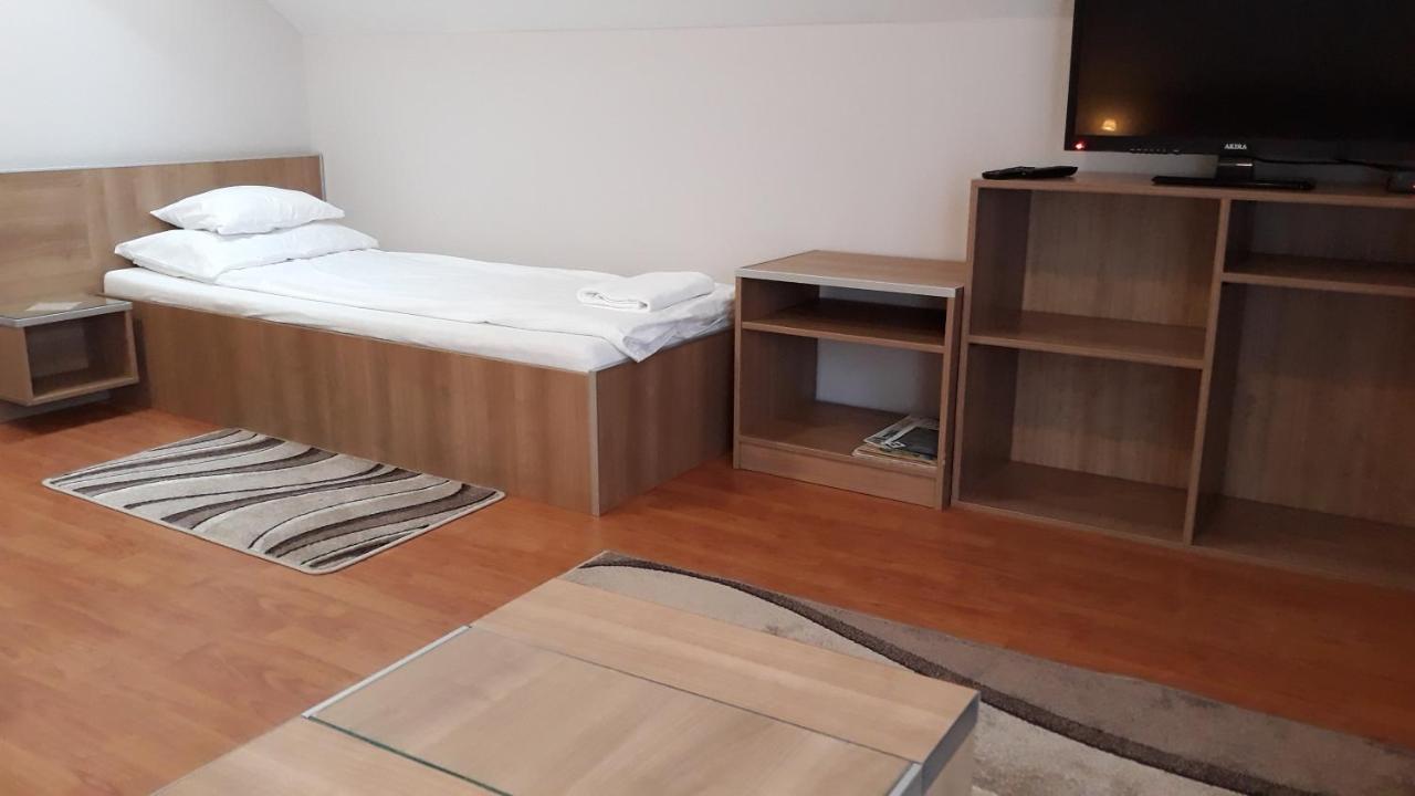 Csipkehaz Apartman Cserkeszolo Ngoại thất bức ảnh
